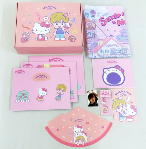 Goods set Yuta x Hello Kitty PARTY PACKAGE 