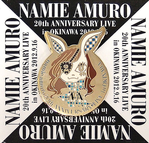 Badge Pins (female) Namie Amuro pin badge 