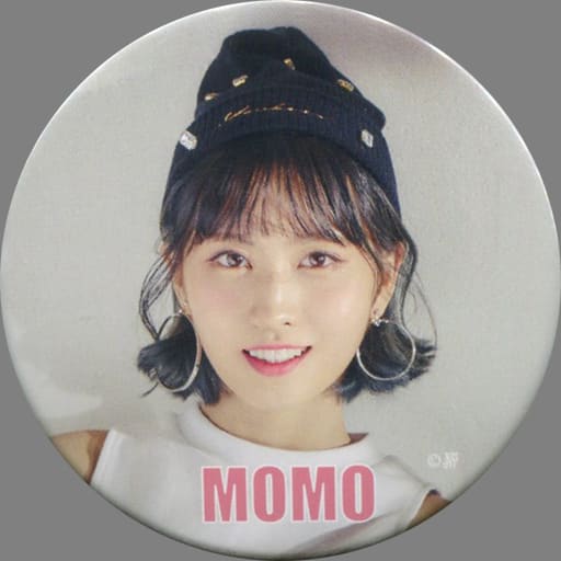 twice 缶バッチ モモ （商品詳細ページ | ONCE JAPAN OFFICIAL