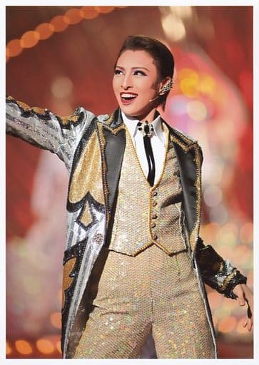 Takarazuka Revue (Yuki Gumi) / Kei Otozuki / Live Photo, Above the Knee ...