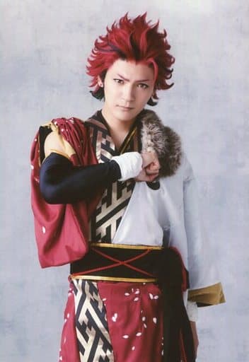 Official photo (male) / actor 堪大 Ueda (Koro 鬼龍) / Above-the-knee ・ Unit ...