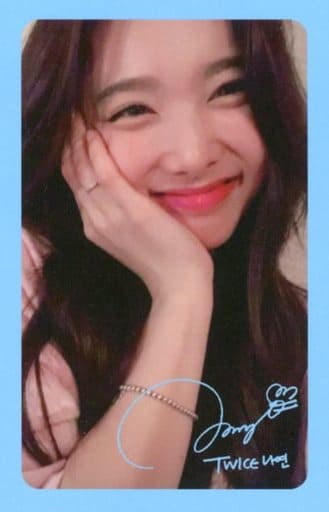 TWICE / Nayeon / bottom right print with signature / 2 nd Special Album CD  「 Summer Nights 」 included photo card