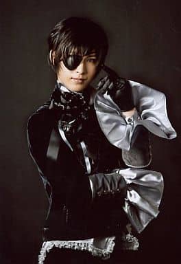 Shogo Sakamoto (Ciel Phantomhive) / Above the knees / Left hand