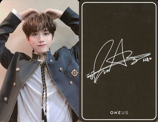 Oneus / Xion / two handed head / heart / back side print with signature /  CD 