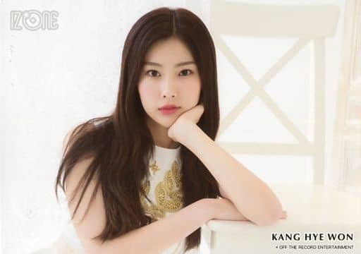 Official photo (female) / idol / IZ*ONE IZ*ONE / Kang Hye-won