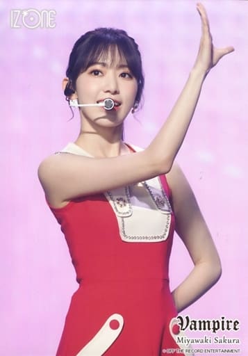 IZ*ONE / Sakura Miyawaki / Live Photo / Upper Body / Costume Red / White /  Right / Right Hand / 『 Vampire 』 Release Memorial Random Official photo 