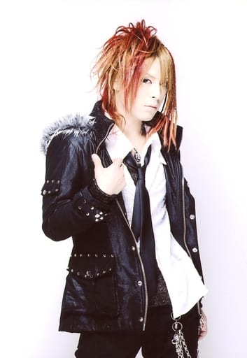 Official photo (male) / visual kei rock band / Vidoll ィドール / Terrorism