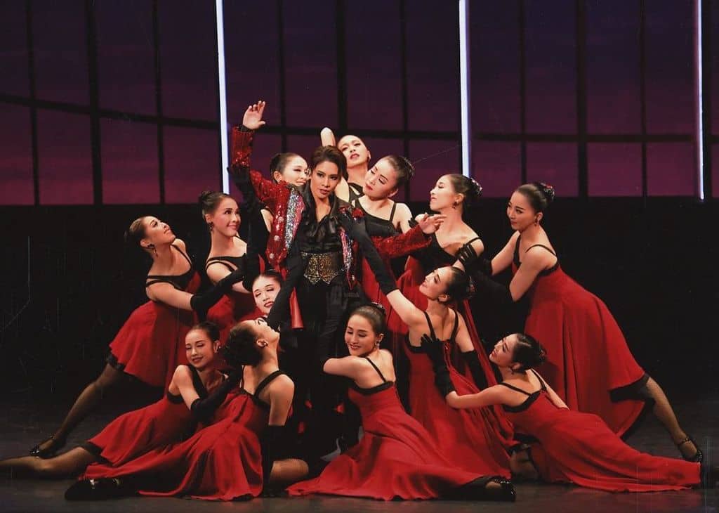 Official photo (female) / Takarazuka Revue (Soragumi) / actress