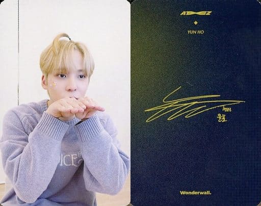 ATEEZ / Yunho / back side printing with signature / CDs 