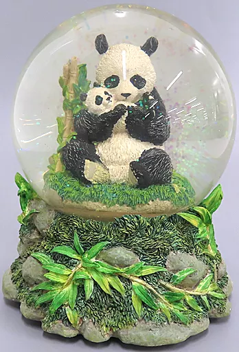 GIANT PANDA NATIONAL GEOGRAPHIC SOCIETY WATER SNOW GLOBE SAN