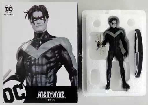 NIGHTWING Black & White フィギュア バットマン