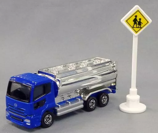 Food toy car 3. UD Trucks Quon Tank Lorry 