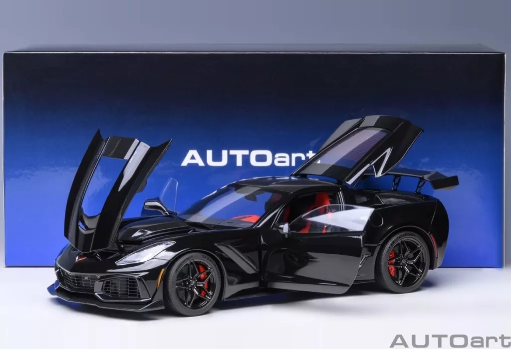 AUTOart オートアート 1/18 Chevrolet シボレー Corvette
