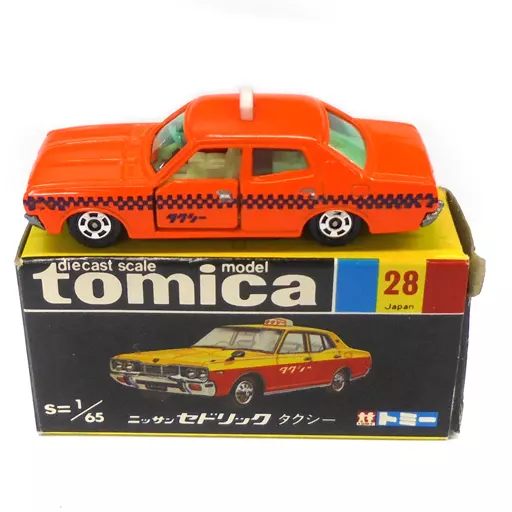 トミカ 28 Nissan Cedric Taxi オレンジ トミカ 28 Nissan Cedric Taxi オレンジ