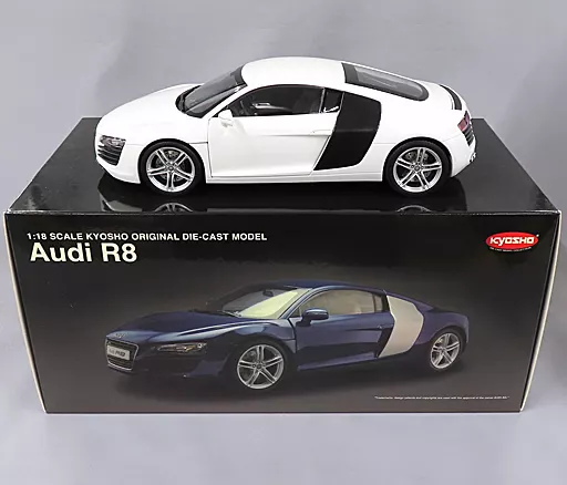 Box Damaged] 1/18 AUDI R8 (White x Carbon Black) [09213W] | Toy