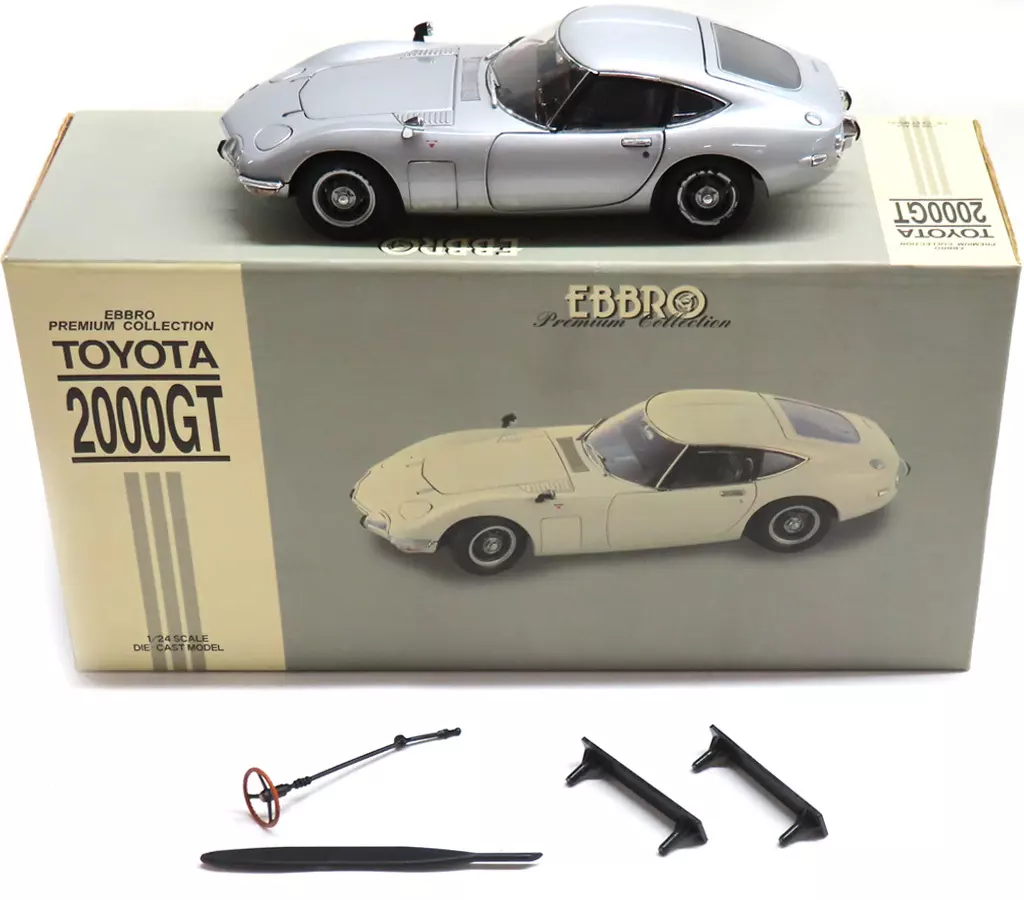 EBBRO トヨタ2000GT 1/24スケール　カラー・シルバー TOYOTA 2000GT （シルバー） （1/24スケール エブロプレミアム