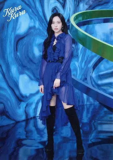グランド牧場 セレクトセール Mina card Character (TWICE) trading random costume Blue / アイドル