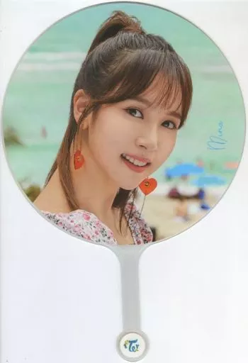TWICE LOVELY IMAGE PICKET うちわ　MINA BABY LOVELYS IMAGE PICKET CASE - Baby MIVELY – JYP JAPAN