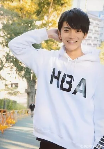 Official photo (male) / actor Ryosuke Yamamoto / Knee-Top, Costume