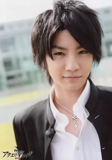 Dori Sakurada (Kusakabe Yo) / Bust Up / Costume Black / White