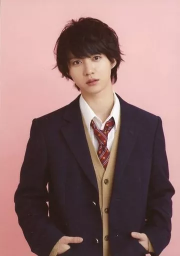 小越勇輝 サイン入りチェキ Star Graphic vol.1|書籍詳細|扶桑社