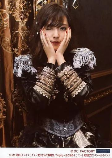 生写真(ハロプロ)/アイドル/°C-ute °C-ute/鈴木愛理/上半身 生写真(ハロプロ)/アイドル/°C-ute °C-ute/鈴木愛理/上半身