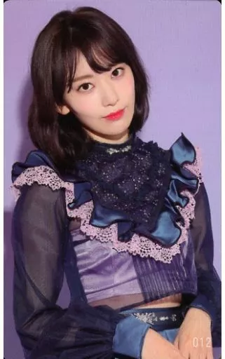 IZ*ONE 宮脇咲良 1stシングル 好きと言わせたい リリース記念