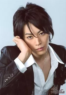 TOMOKI HIROSE × LUV Maison ニットパーカー