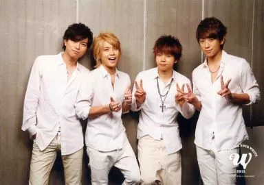 生写真(ジャニーズ)/アイドル/NEWS NEWS/集合(4人)/横型・膝上