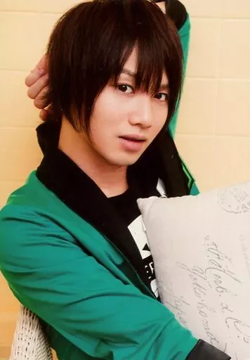 タペストリー(男性)　植田圭輔(真波山岳) 等身大タペストリー 「舞台『弱虫ペダル』～総北新世代、始動～×ローソン」 装飾店限定 真波山岳役の植田圭輔。 (c)渡辺航（週刊少年チャンピオン）2008