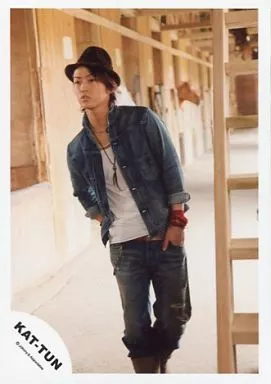 生写真(ジャニーズ)/アイドル/KAT-TUN KAT-TUN/亀梨和也/膝上 生写真(ジャニーズ)/アイドル/KAT-TUN KAT-TUN/亀梨和也/膝上