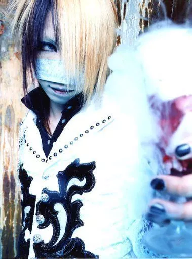 The GazettE / Reita / Upper Body, Costume White / Black / Left