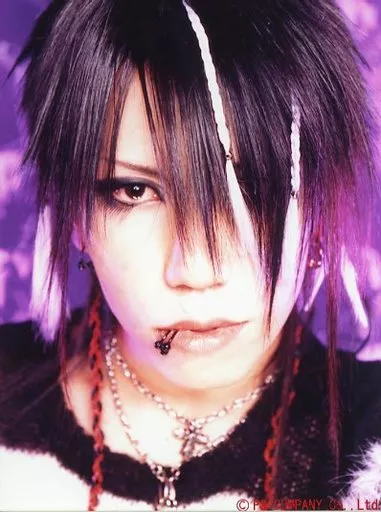 Official photo (male) / visual kei rock band / The Gazette The