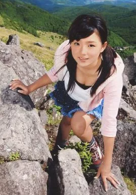 篠崎愛 HOLIDAY 【DVD】 （アイドルDVD【MISUZU ASHIDA/A