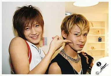 生写真(ジャニーズ)/アイドル/KAT-TUN KAT-TUN/上田竜也・赤西仁/横型