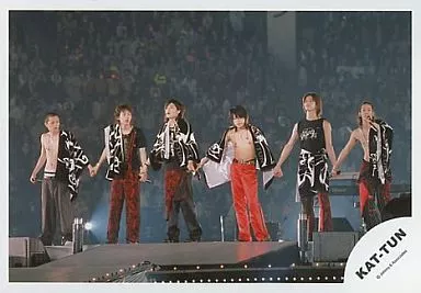 KAT-TUN ＠ 京セラドーム大阪 (大阪府) (2016.04.20) | ライブ