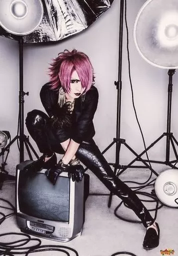 Official photo (Male) / visual kei Band / Lycaon Lycaon / Yuki / Entire  body / CDs 