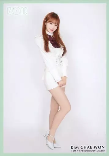 IZ*ONE / Kim Chae-won / Whole Body / Frame Green / KCON 2019 JAPAN