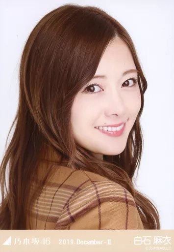 中古生写真(乃木坂46) 新内眞衣/バストアップ・白石麻衣卒コンT