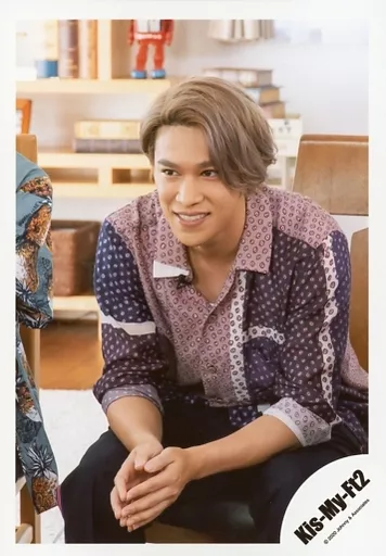 生写真(ジャニーズ)/アイドル/Kis-My-Ft2 Kis-My-Ft2/千賀健永/膝上