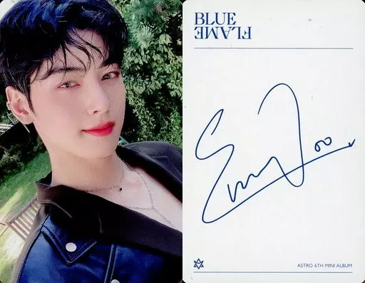 ASTRO / Cha Woo Nu (Cha Eunwoo) / Back Background White / Print Signature  Blue / CD-Blue Flame (THE STORY VER.) Special Selfie Photo Card