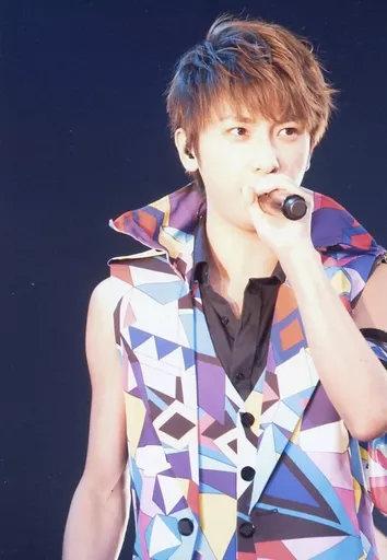Official photo (Male) / Artist Group / AAA AAA / Shinjiro Atae
