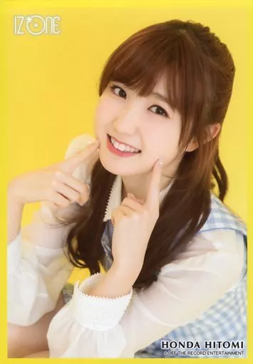 IZ*ONE 本田仁美 生写真 IZ*ONE/本田仁美/丰胸·框黄/IZ*ONE随机生写真Pop Color Ver. | 杂货