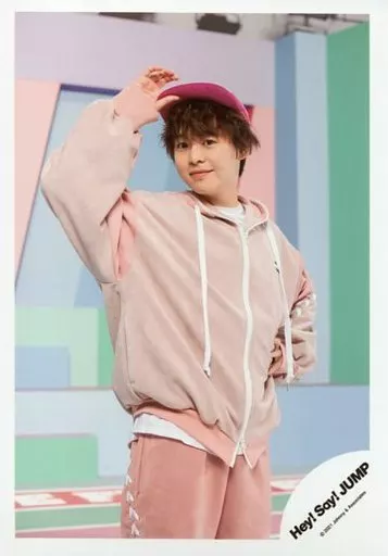 有岡大貴 Hey!Say!Jump 公式写真 ② ソロ 混合 オフショット Amazon.co.jp: Hey! Say! JUMP 公式生写真（有岡大貴）HAL00342