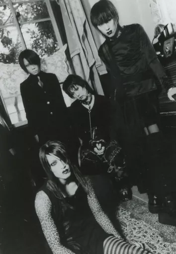 Official photo (Male) / visual kei band / Deadman Deadman