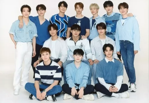 SEVENTEEN / Gather (13 people) / Horizontal / 