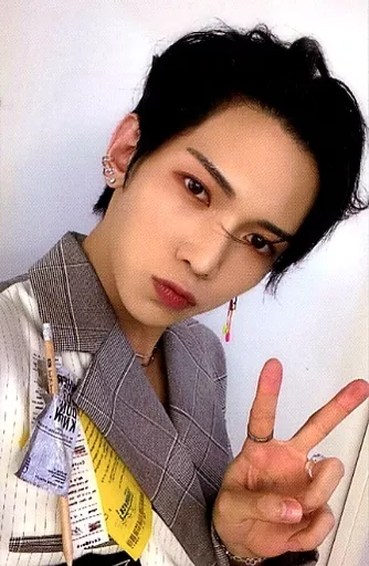 ATEEZ / Yo-san (Yeosang) / Back Yellow / CDs 