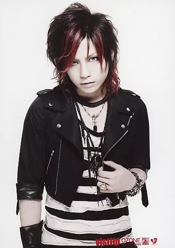 Official photo (Male) / visual kei band / Vistlip Vistlip / 瑠伊
