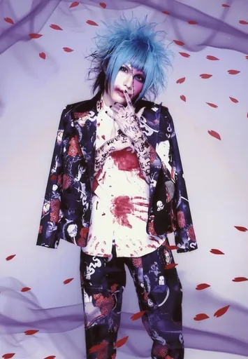 Official photo (Male) / visual kei band / Zombie Zonbi / Midori
