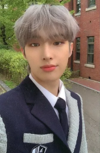 ユノ ATEEZ ゼロフィーバーエピローグ FIGURE VER フィギュア ATEEZ